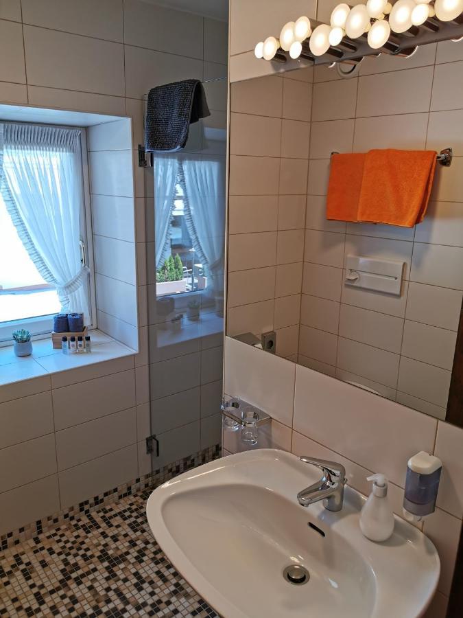 Ferienwohnung Saunahaus อันนาแบร์ อิม ลัมเมอร์ทาล ภายนอก รูปภาพ