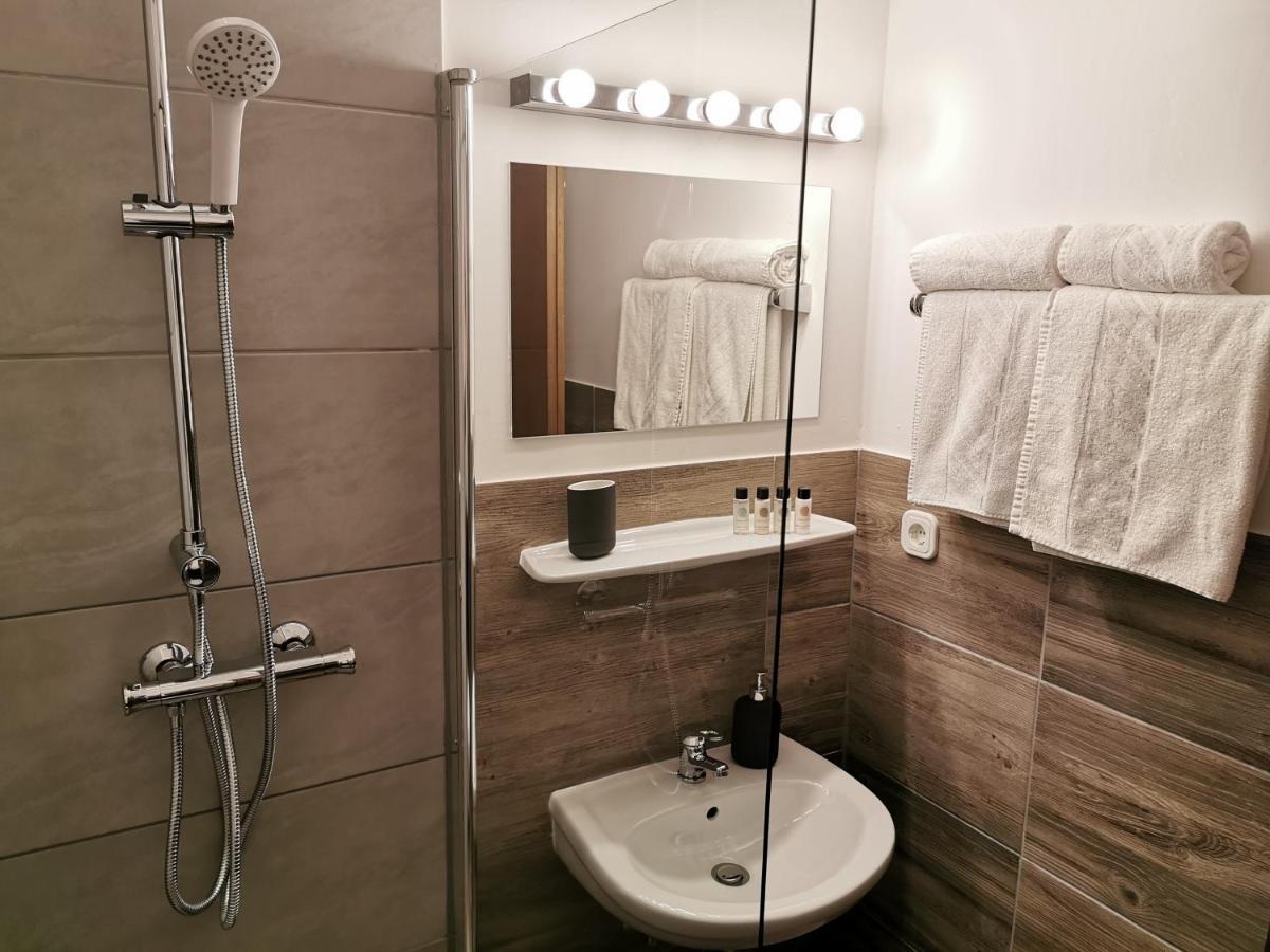 Ferienwohnung Saunahaus อันนาแบร์ อิม ลัมเมอร์ทาล ภายนอก รูปภาพ